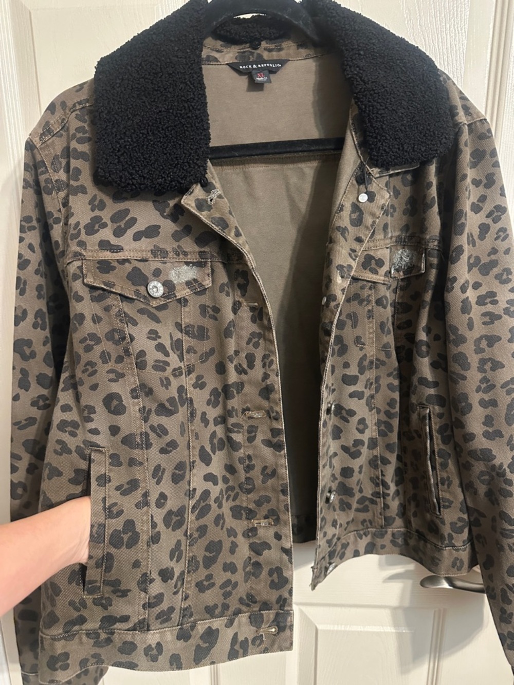 Rock & Republic Brown Leopard-Print Jean Jacket w Black Sherpa Collar, Sz XL - Picture 13 of 15